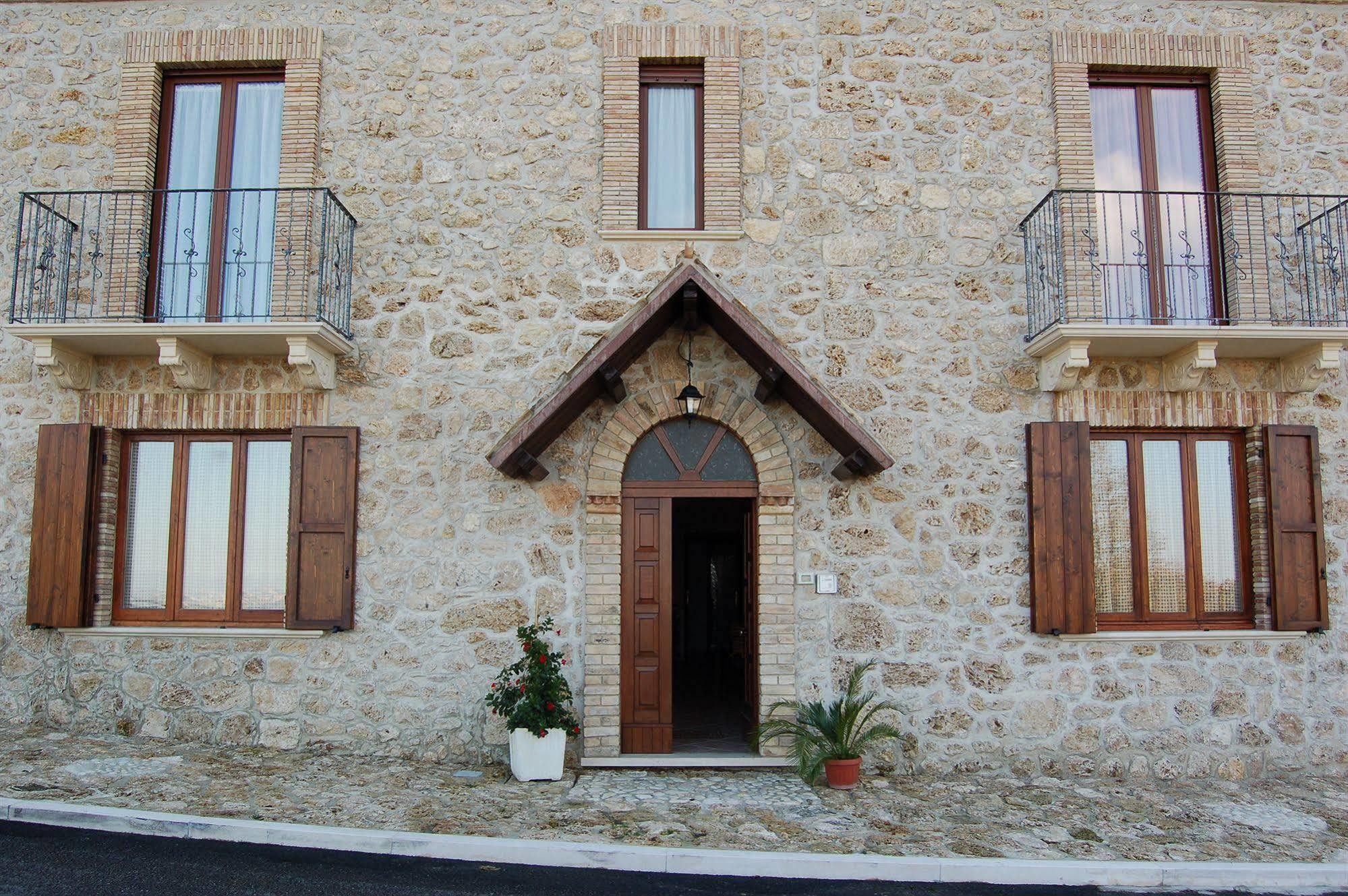 Le Pietre Ricce B&B Roccamontepiano المظهر الخارجي الصورة